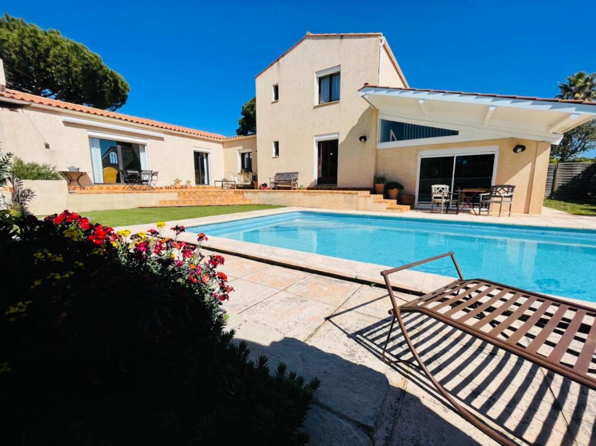 Annexe Des Pins - Studio Gite Avec Piscine & Climatisation Villeneuve-lès-Béziers Esterno foto